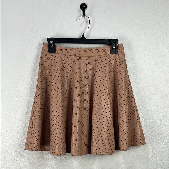 Sunday in Brooklyn Women’s Blush Pink Skater Mini Skirt Size 4 Summer Side Zip - Picture 1 of 11
